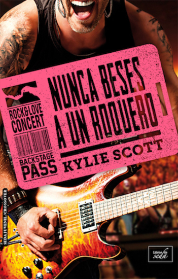 NUNCA BESES A UN ROQUERO (Stage Dive-4) - cover